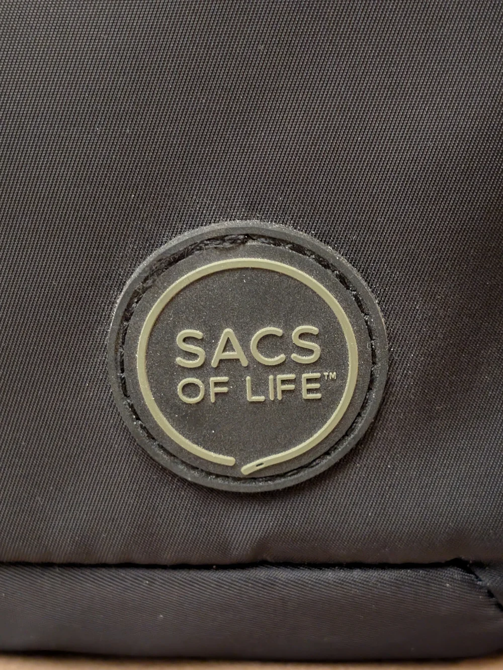 Sacs of Life: Expandable Messenger Bag